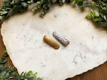 Load image into Gallery viewer, Faux Metal Hair Clip
