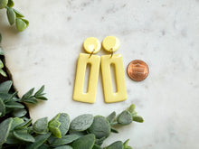 Load image into Gallery viewer, Open Rectangle Drops
