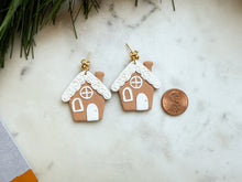 Load image into Gallery viewer, Gingerbread Houses
