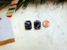 Load image into Gallery viewer, Rectangle Quartz Stud in Black
