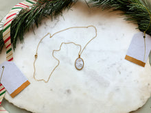 Load image into Gallery viewer, Pearl Quartz Oval Necklace
