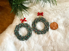 Load image into Gallery viewer, Snowy Wreath Drops
