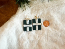 Load image into Gallery viewer, Present Drops
