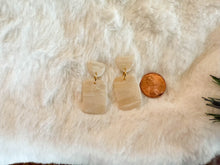 Load image into Gallery viewer, Snow Quartz Drops
