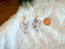 Load image into Gallery viewer, Pearl Ornament Drops
