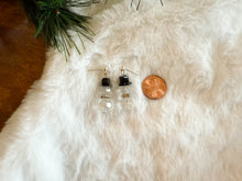 Load image into Gallery viewer, Beaded Snowman Drops
