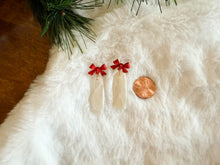 Load image into Gallery viewer, Red Bow Snow Quartz Drops
