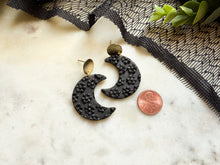 Load image into Gallery viewer, Black Floral Drops
