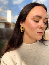 Load image into Gallery viewer, Chunky Faux Metal Linkies
