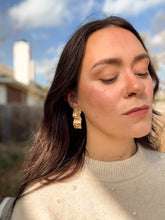 Load image into Gallery viewer, The Viola
